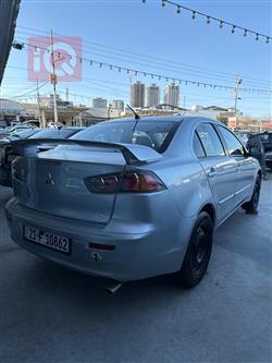 میتسوبیشی لانسەر